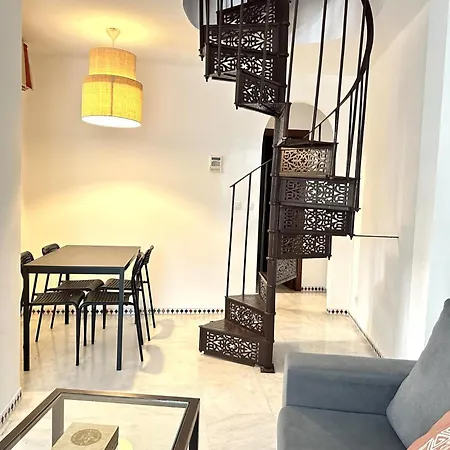 Duplex Casco Antiguo,calle Alcantara